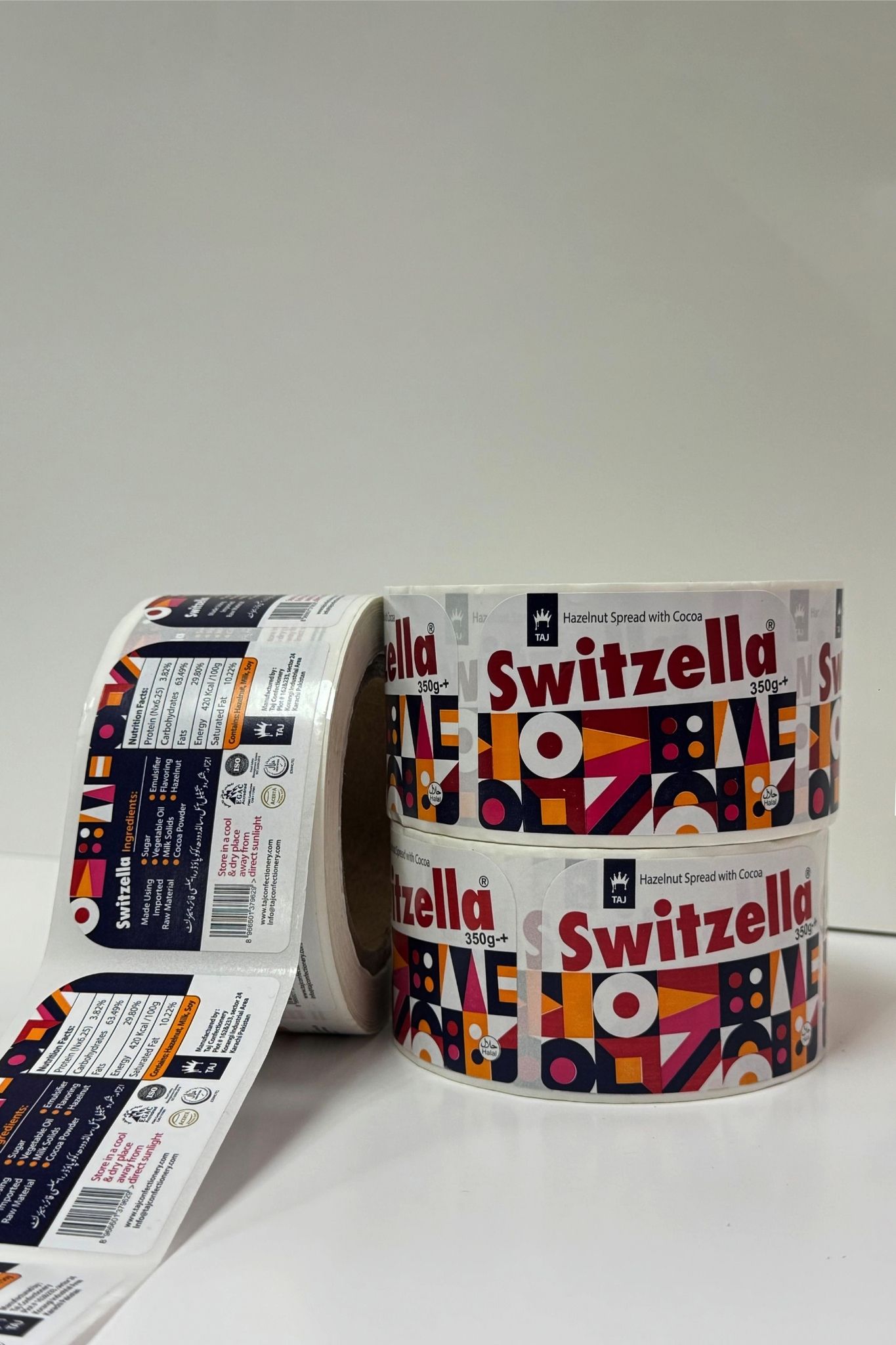 Switzella hazelnut spread label roll